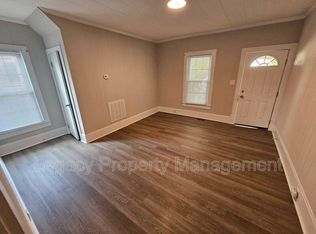 113 Stagg St, Burlington, NC 27217