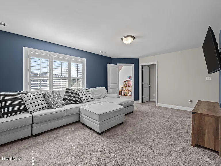 878 Stormy Gale Ln — Photo 29