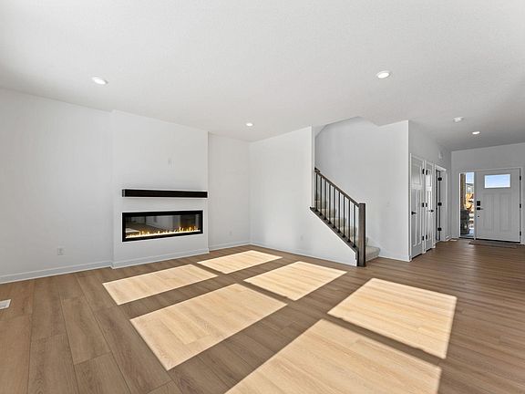 4th image of 1915 Ravine Rd