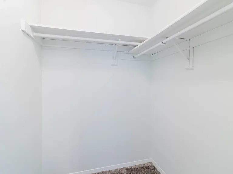 Tanglewood Apartments — Photo 11