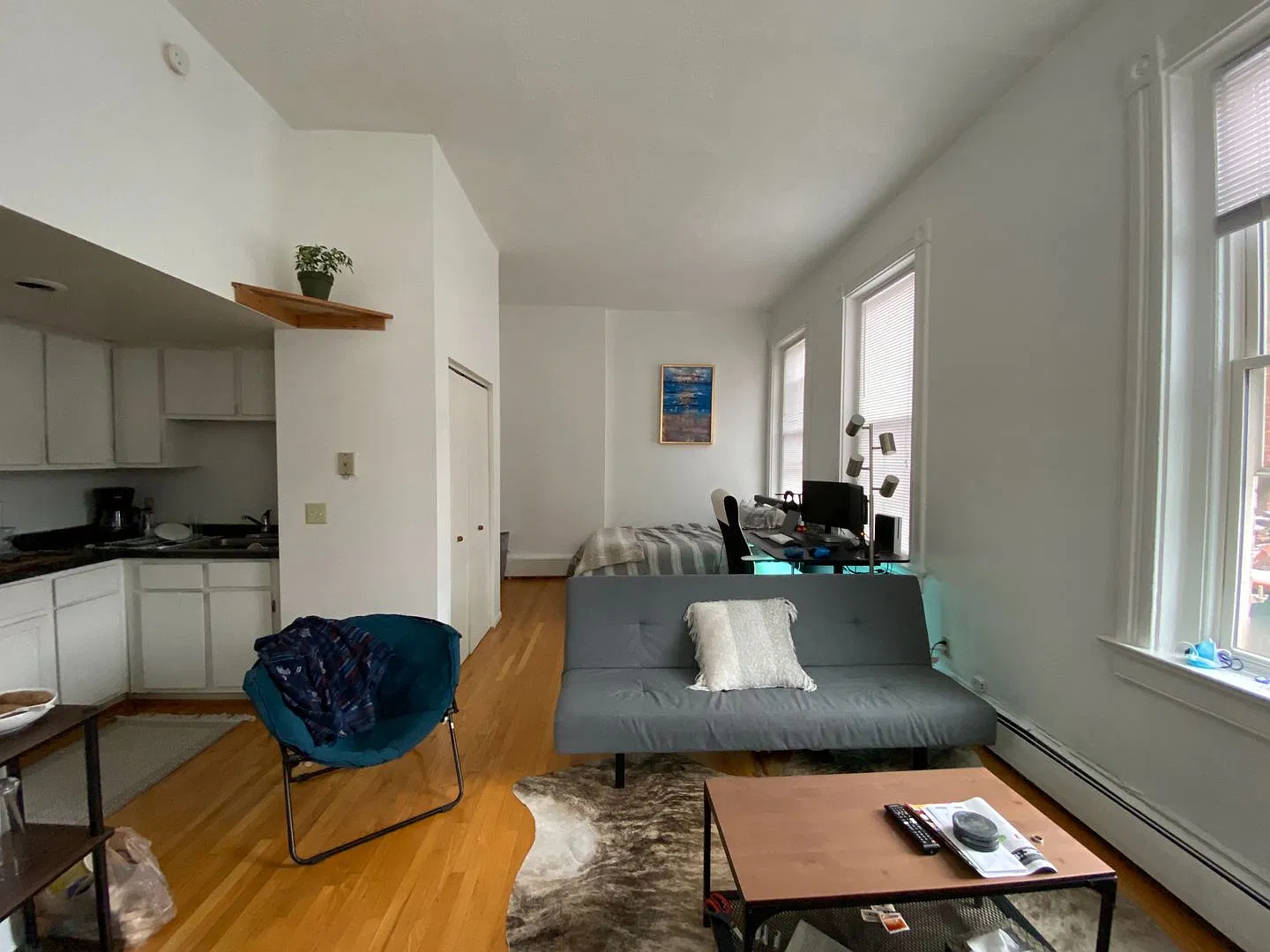250 Warner — Photo 1