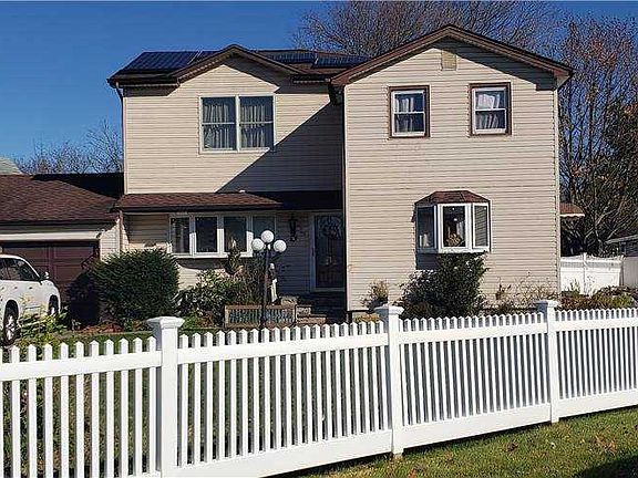 2nd image of 79 Westwood Dr