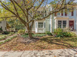 8512 Laurel Oak Dr, Springfield, VA 22153