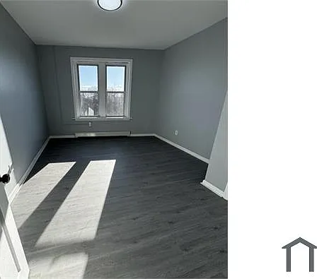 3 bed, $2,200 — Photo 4