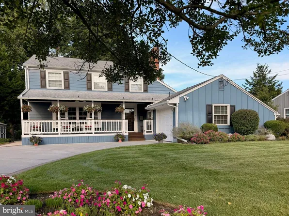 108 Nantucket Dr, Cherry Hill, NJ 08034