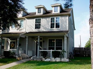 23635 Twisting Falls Dr, Spring, TX 77373