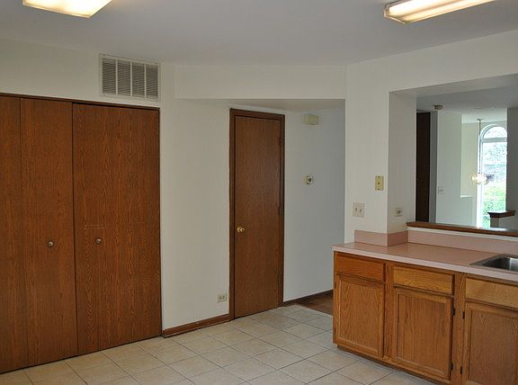 5th image of 6255 Fremont Dr