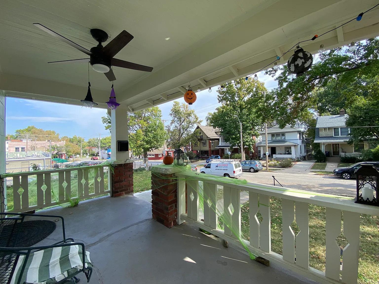 3 bed, 1437 sqft, $1,860 — Photo 2
