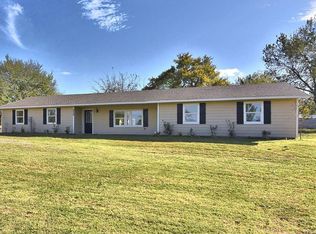 8562 Alamo St, Chouteau, OK 74337