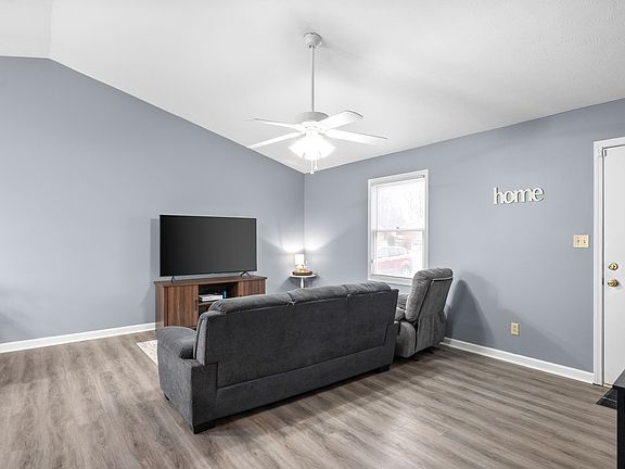 5th image of 2921 Pawnee Dr