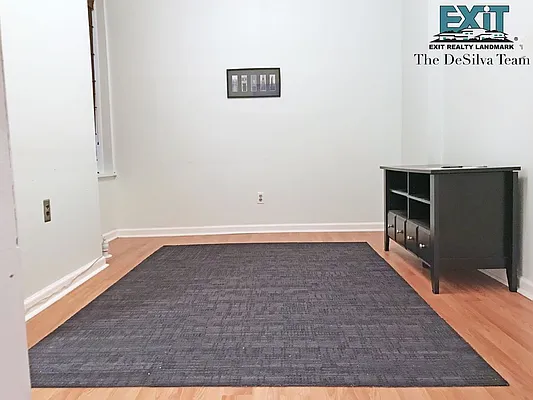 Rented by Exit Realty Landmark | media 25