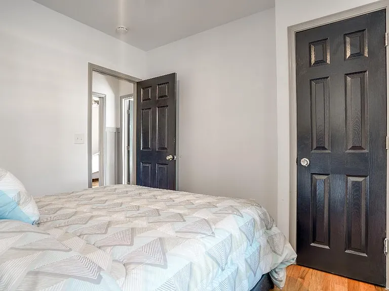 988 Coleman St SW — Photo 14