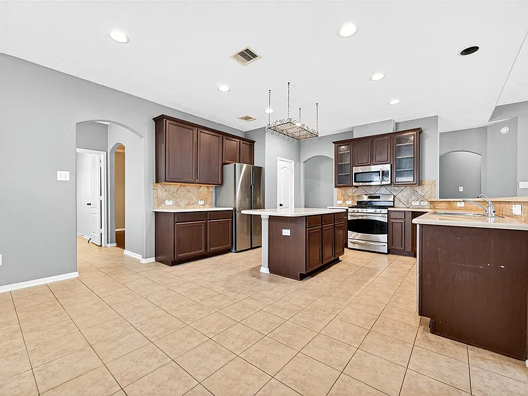 24822 Diamond Run Ct — Photo 16
