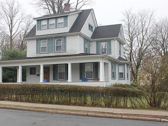 2nd image of 148 Franklin Ave #2
