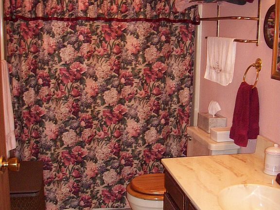 Main Level Full Bath