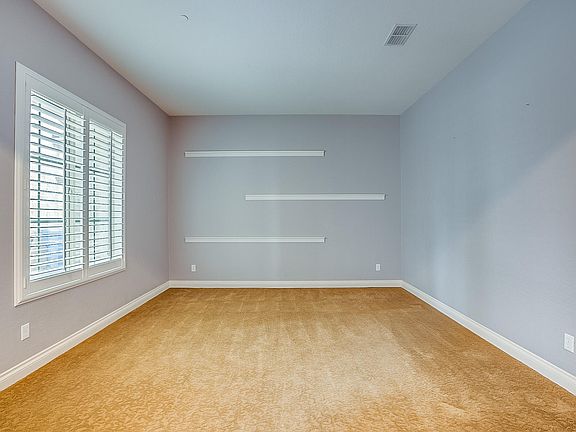 4th image of 3094 E Wildhorse Ct