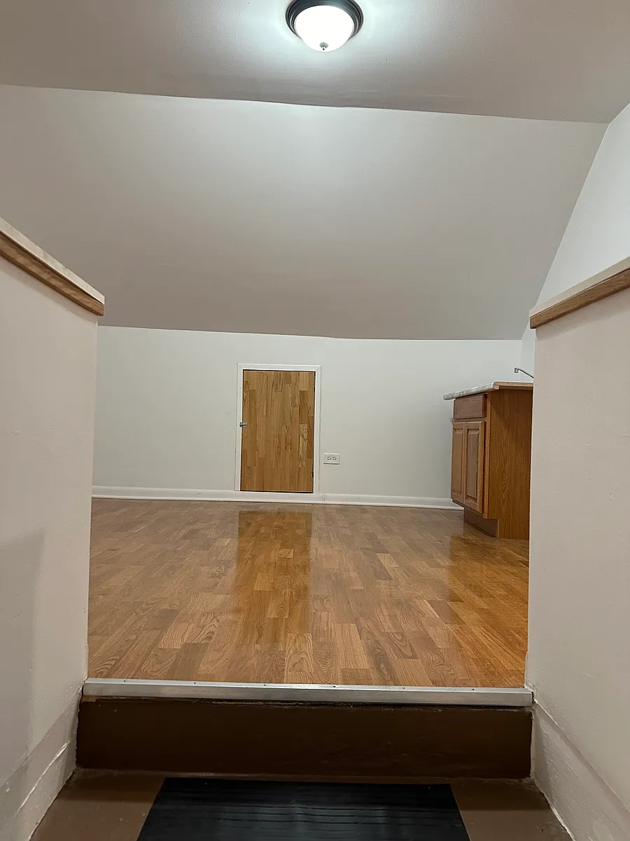 Building Photo - 2237 S Homan Ave