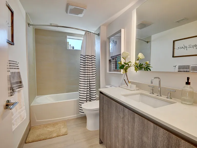 1111 SE 1st Ave #408 — Photo 37
