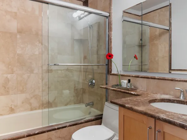 137 East 36th Street image 9 of 13