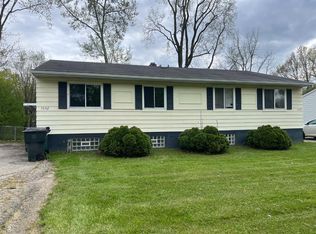 1632 Haslett Rd, East Lansing, MI 48823
