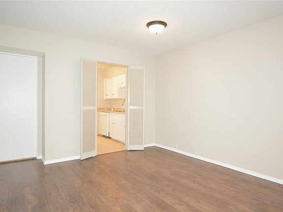 2nd image of 2121 Fountain View Dr APT 18H