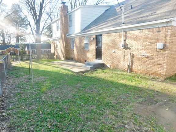 2nd image of 1925 Tammwood Dr
