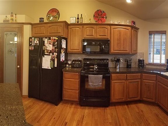 5th image of 3707 S McDonald Ln