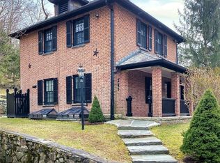 227 W Lake Rd, Tuxedo Park, NY 10987