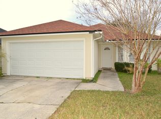 11134 Wandering Oaks Dr, Jacksonville, FL 32257