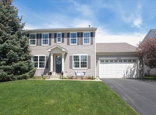 2717 Moraine Valley Rd, Wauconda, IL 60084