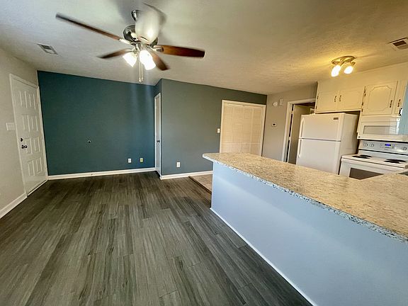 4th image of 1113 Homestead Garden Ct APT 2