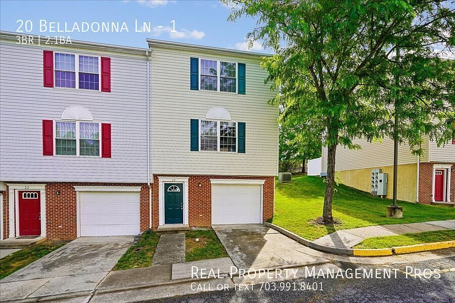 1st image of 20 Belladonna Ln #1