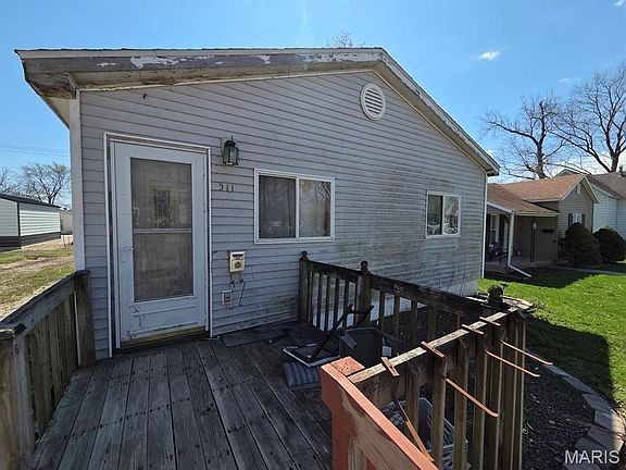 4th image of 511 Madison St