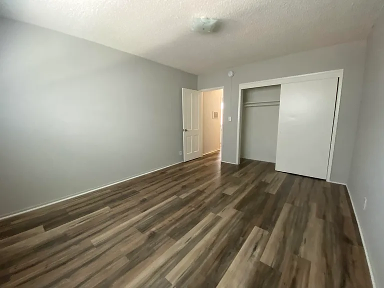 20336 Cohasset St #8 — Photo 7
