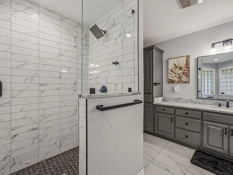 1703 Sully Ct — Photo 12