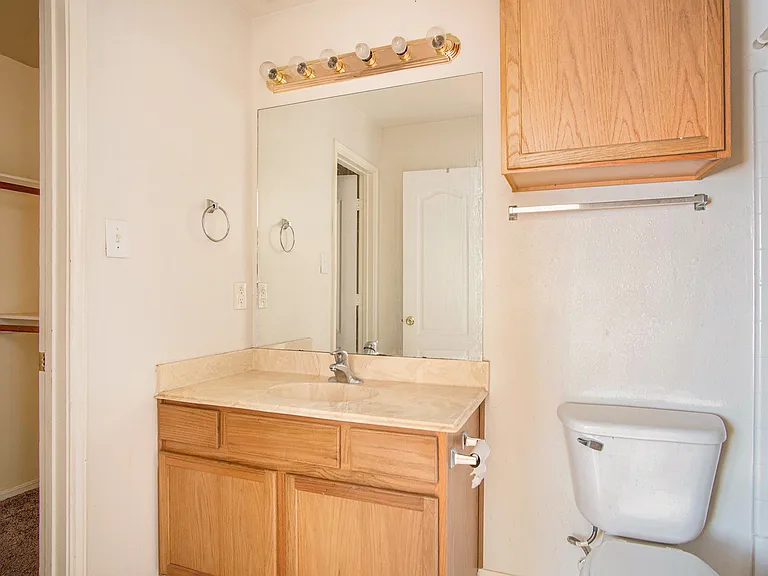 1209 Lovett St — Photo 13
