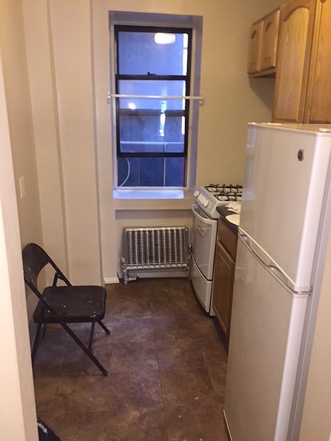 2nd image of 1685 Selwyn Ave APT 101