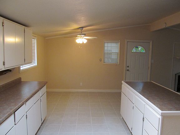 3rd image of 8957 Rosewood Dr