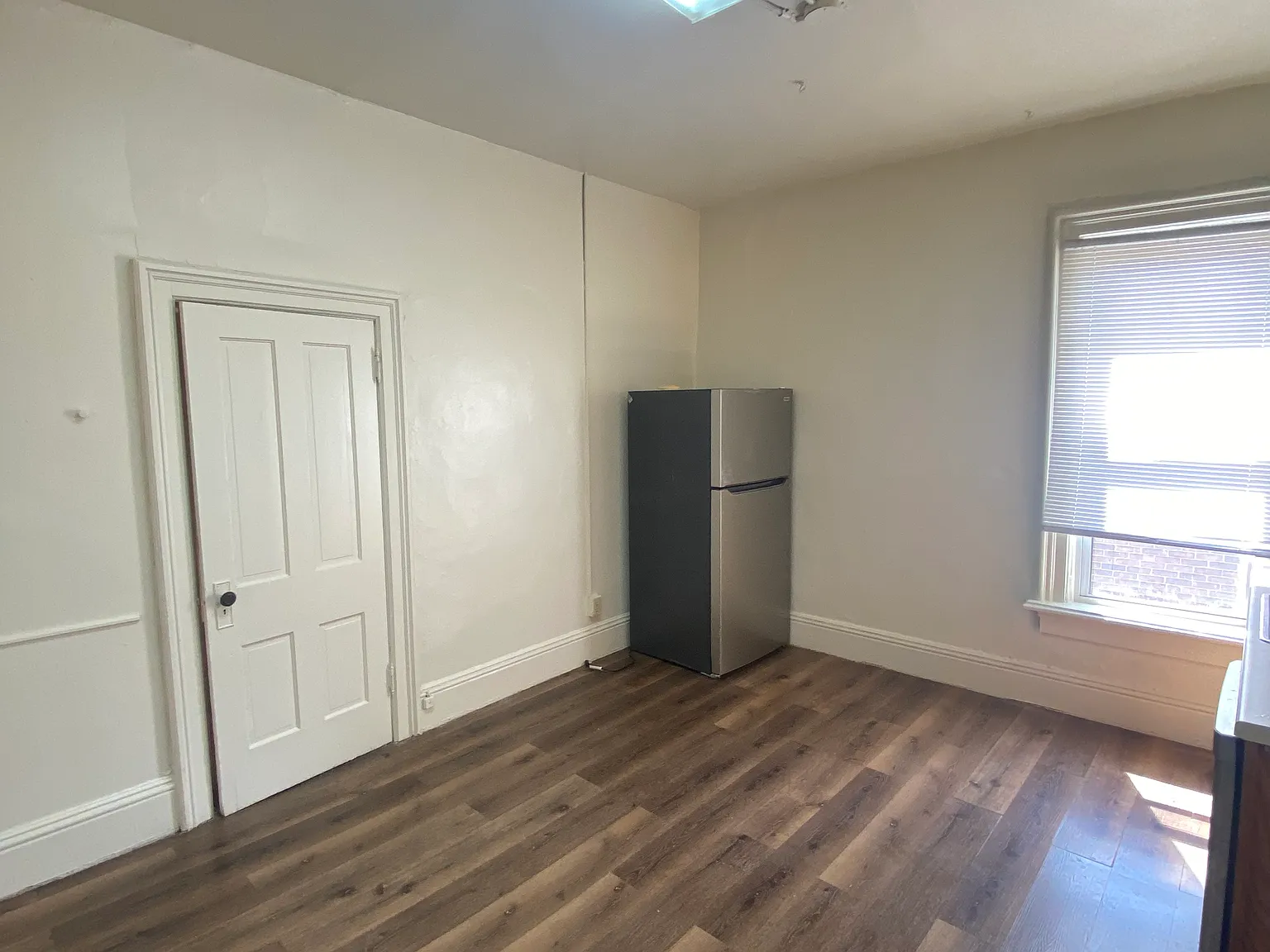 2 bed, 1050 sqft, $1,195 — Photo 4