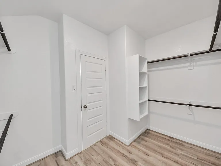 24654 Greenwood Bay Dr — Photo 18