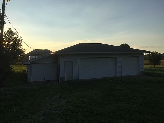2nd image of 6575 Schilling Ave