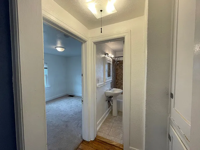 919 23rd St — Photo 12