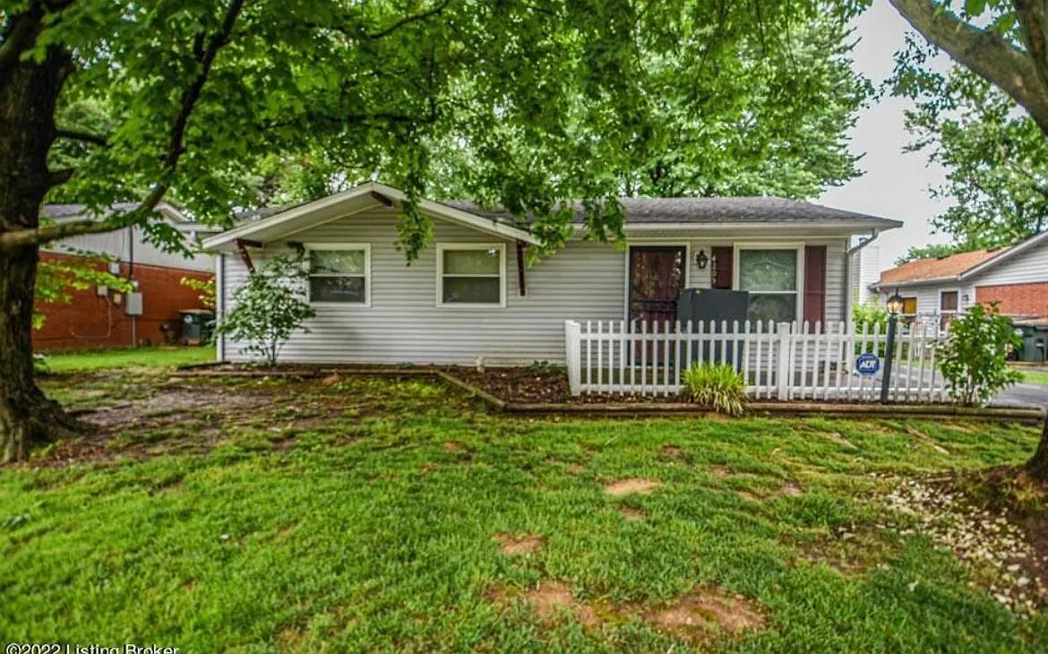 4205 Chambers Way — Photo 1