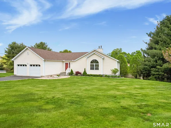 10 Conhurst Drive, North Haven, CT 06473