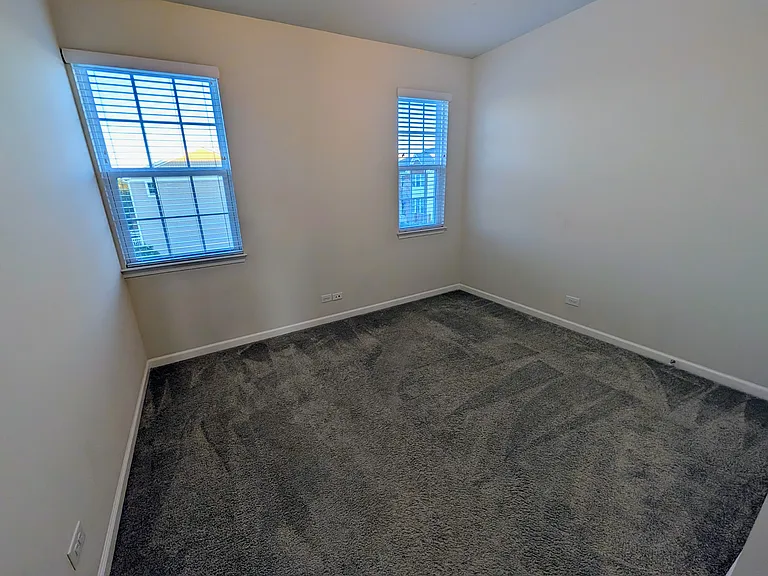 14 Nicholas Dr E — Photo 7