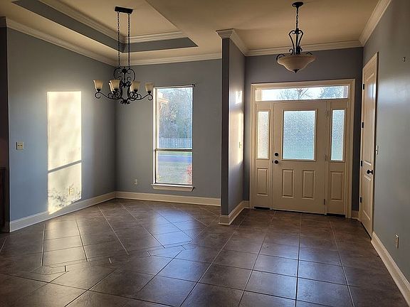 5th image of 11048 Toria Ln