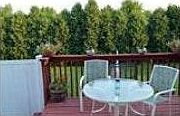 PRIVATE DECK