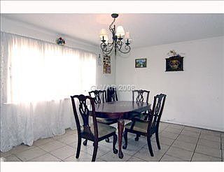 3rd image of 3704 Millwood Ave