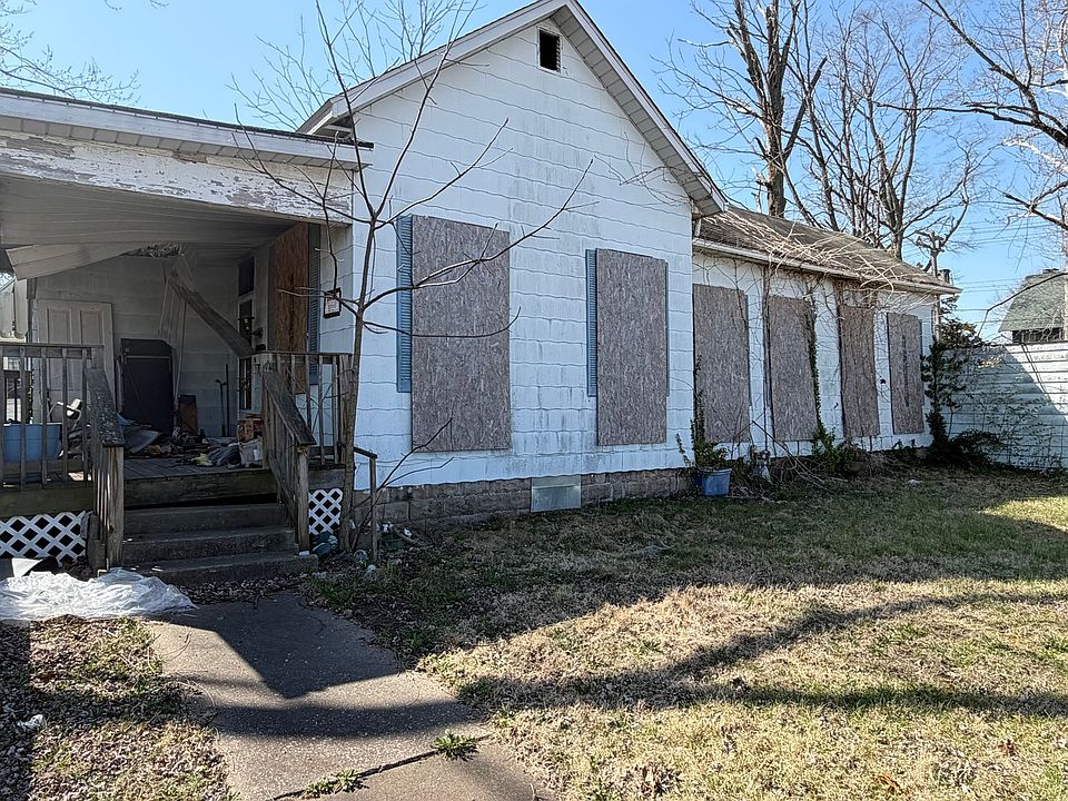 2nd image of 501 W McMackin St