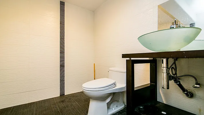 Rented by Nooklyn NYC LLC | media 19